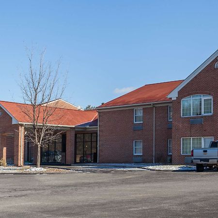Days Inn & Suites By Wyndham Lancaster Amish Country Mountville Esterno foto